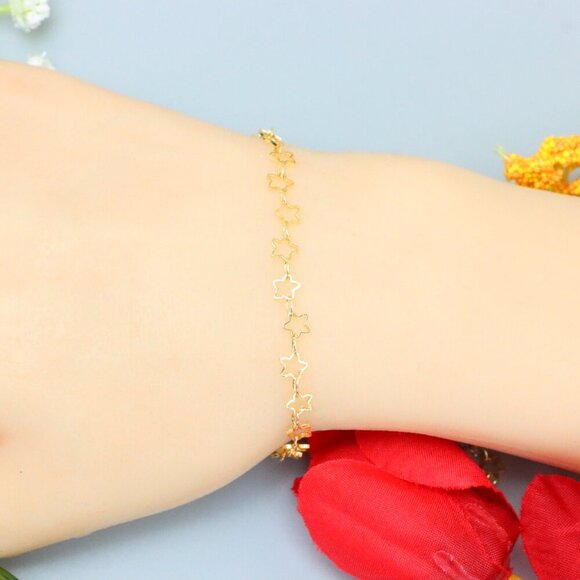 "Elegant & Trendy Bracelet, A Perfect Gift for Women, Thoughtful, EVCH1710 - Picture 2 of 10